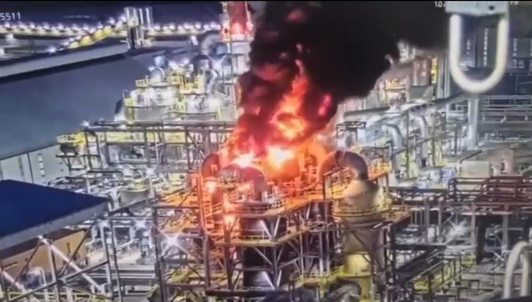 Belum Genap Sebulan Diresmikan, Smelter PTFI di Gresik Terbakar Disertai Ledakan Keras