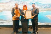 Pemkab Gresik Diberi Penghargaan MA karena Lindungi Perempuan dan Anak Pasca Perceraian