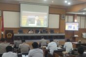 Ketua DPRD Gresik Berurai Air Mata Empati ke Keluarga Balita Korban Laka Dumptruk, Minta Ada Revolusi Tertib Lalin