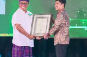 Terapkan Beleid Permenkes 44/ 2014, TUKS Petrokimia Gresik Terima Penghargaan Pelabuhan Sehat