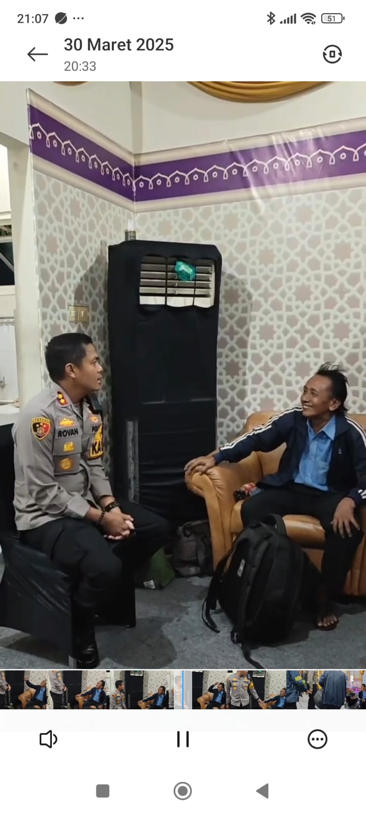 Tidak Ada Bus Jenguk Orang Tua Sakit, Akhirnya Dibantu Polres Gresik