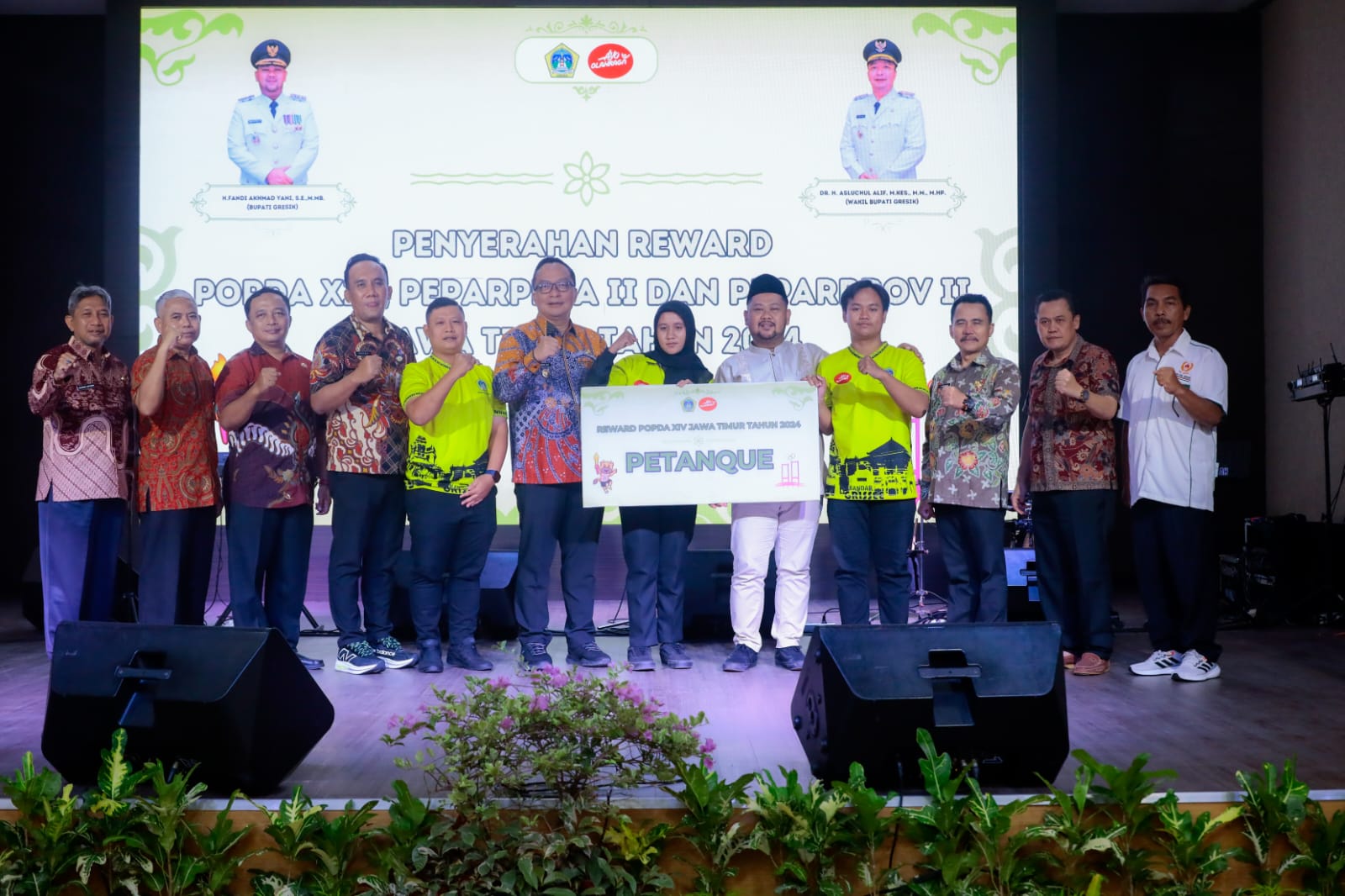 Bupati Gresik Cairkan Bonus Atlet Berprestasi Jelang Lebaran