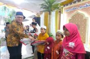 WNI Gresik Beri Santunan 150 Anak Yatim dan 50.000 Paket Sembako ke Masyarakat