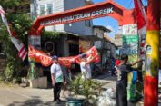 Bendahara F-PKB DPRD Gresik Membaur Gotong Royong Bersama Warga Sambut HUT RI ke-80