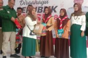 IIDI – IDI Gresik Kolaborasi Gelar Bhaksos di SRMA 37, Sumbang Kacamata hingga Edukasi Kesehatan Reproduksi ke Siswa