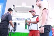 Redam Kekhawatiran Warga Soal BBM Tercampur Air, Polres Gresik Sidak Dua SPBU