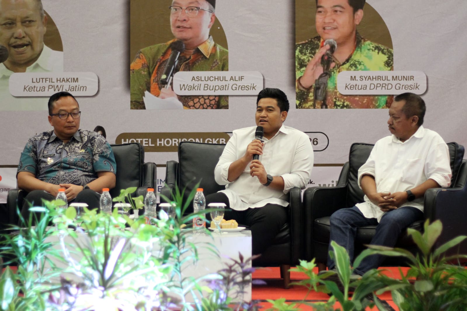 Di Dialog Publik Kolaborasi DPRD- PWI Gresik, Perusahaan Usulkan Badan Riset Industri untuk Dorong Kemandirian Daerah