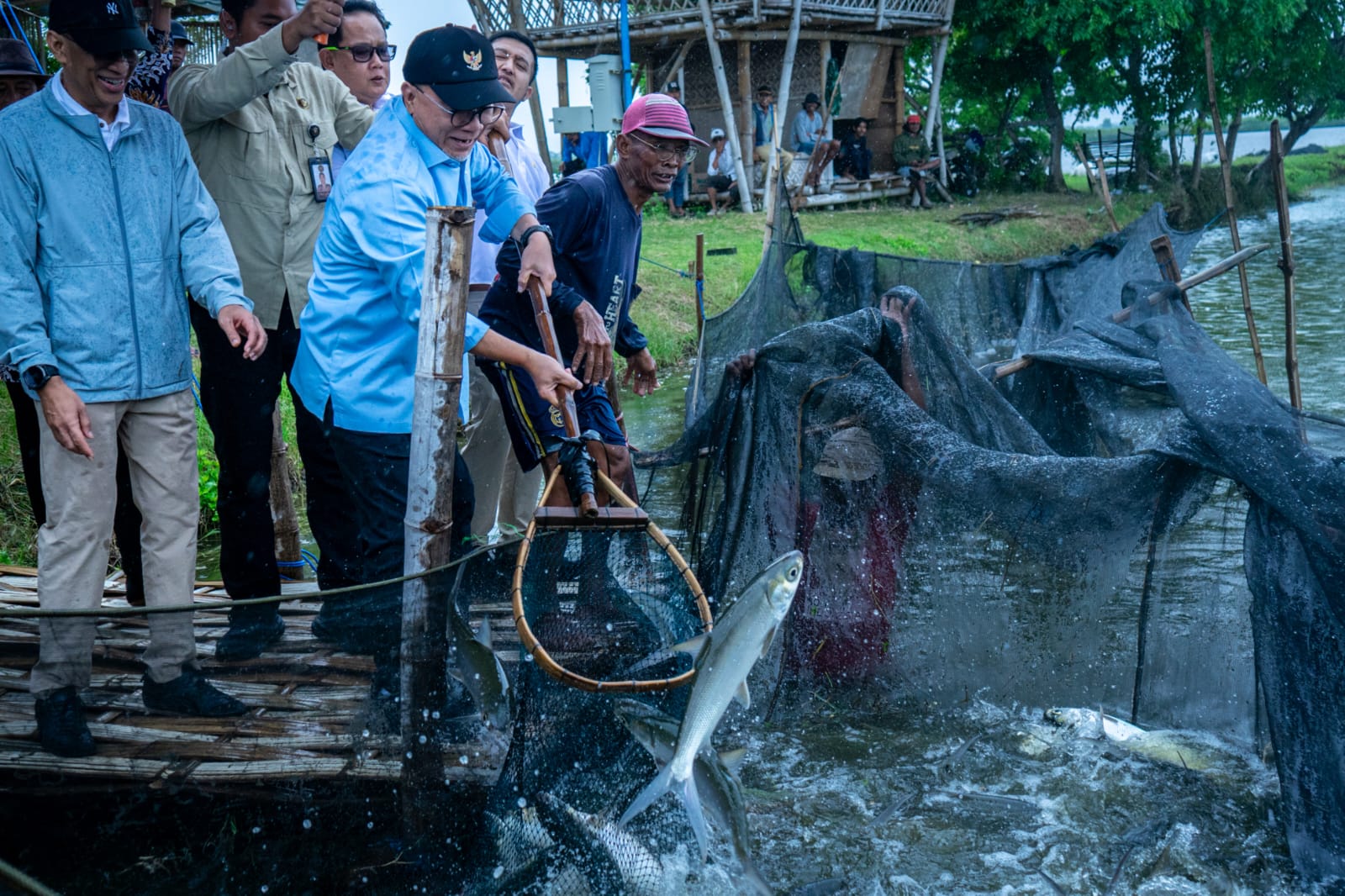 Pemerintah Rencana Bangun 20 Ribu Hektar Tambak Ikan untuk Penuhi Kebutuhan MBG