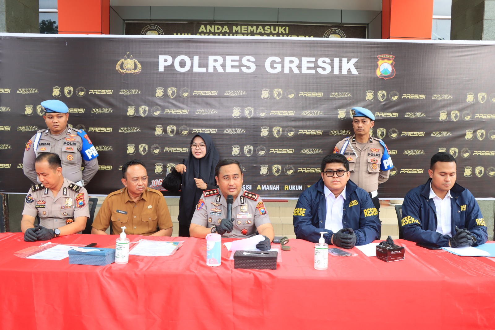 Polisi Tangkap Tersangka Penipuan Rekrutmen ASN dan PPPK di Pemkab Gresik