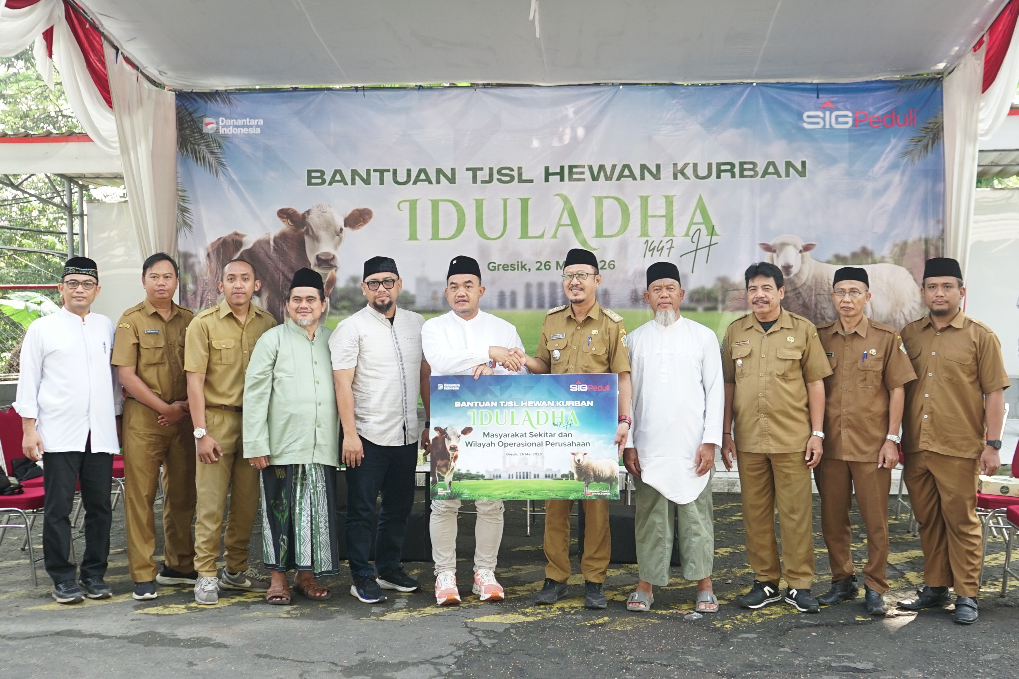 SIG Salurkan 292 Hewan Kurban di 19 Provinsi