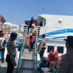 Penumpang dari Pulau Bawean Akhirnya Bisa Menyeberang ke Gresik