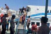Penumpang dari Pulau Bawean Akhirnya Bisa Menyeberang ke Gresik