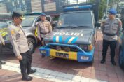 Bid Log Polda Jatim Periksa Kendaraan Operasional Polres Gresik