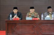 Satpol PP Gresik Gandeng MUI dan DPRD Gresik  Bina 30 Pemilik Warung