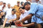 Mentan Janjikan Perubahan Regulasi Permudah Buruh Tani dapat Bantuan Alsintan