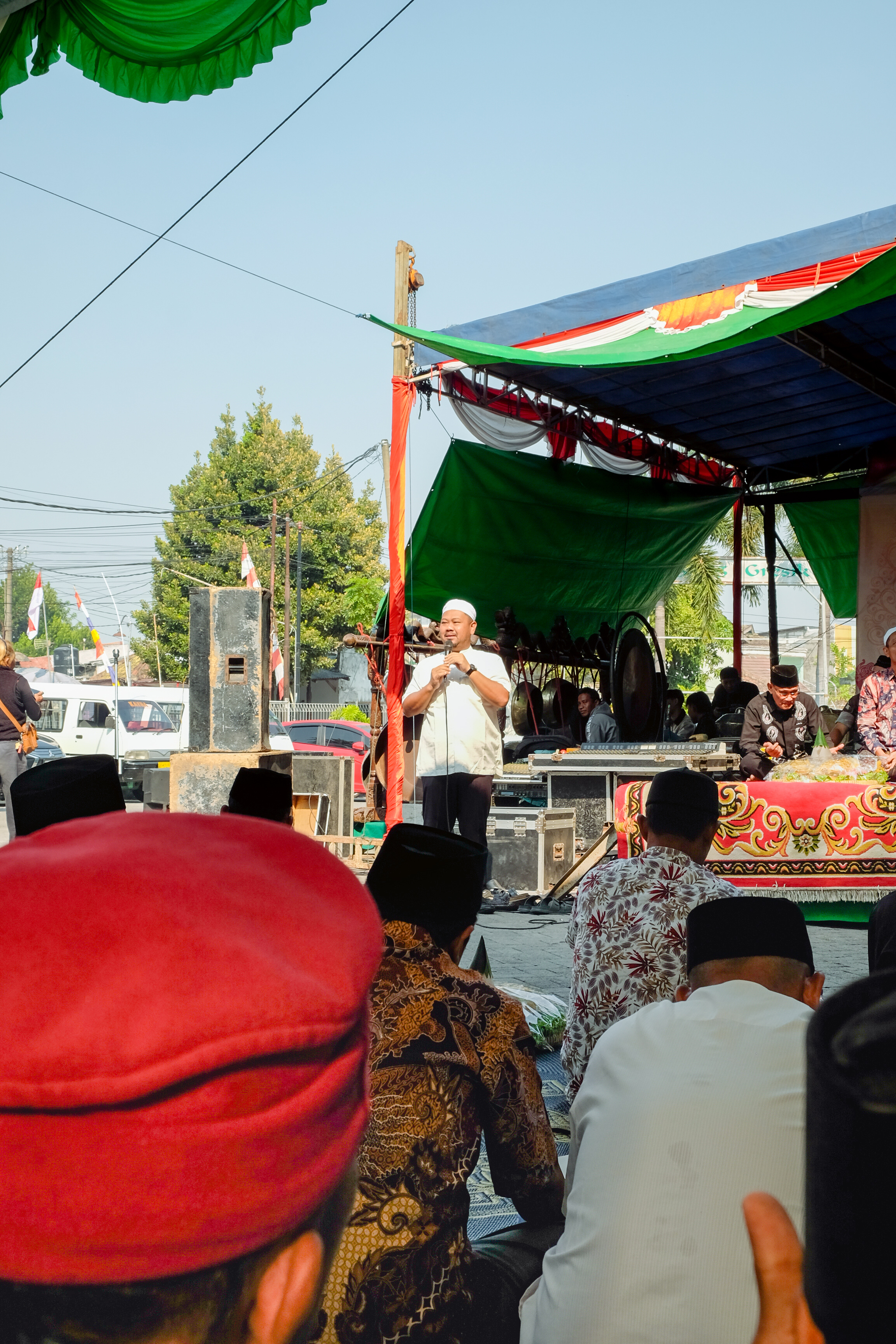 Bupati Yani Hadiri Rebo Wekasan di Dusun Sumber, Ini Pesannya