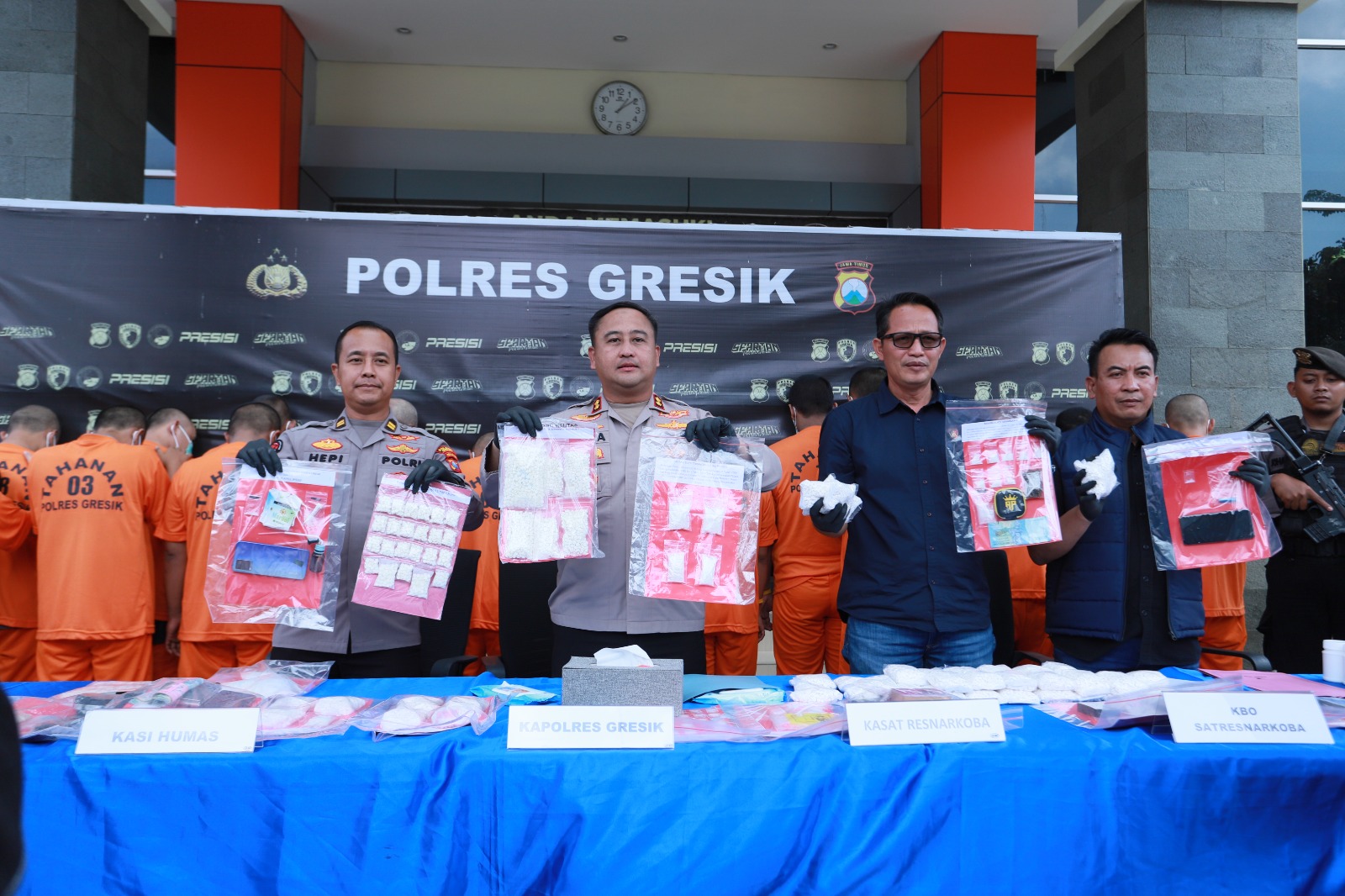 Polres Gresik Ungkap 14 Kasus dan 17 Tersangka dalam Operasi Tumpas Semeru 2026