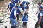 SIG Ajak 10 RBB Lanjutkan Pelestarian Pantai Bahak Probolinggo