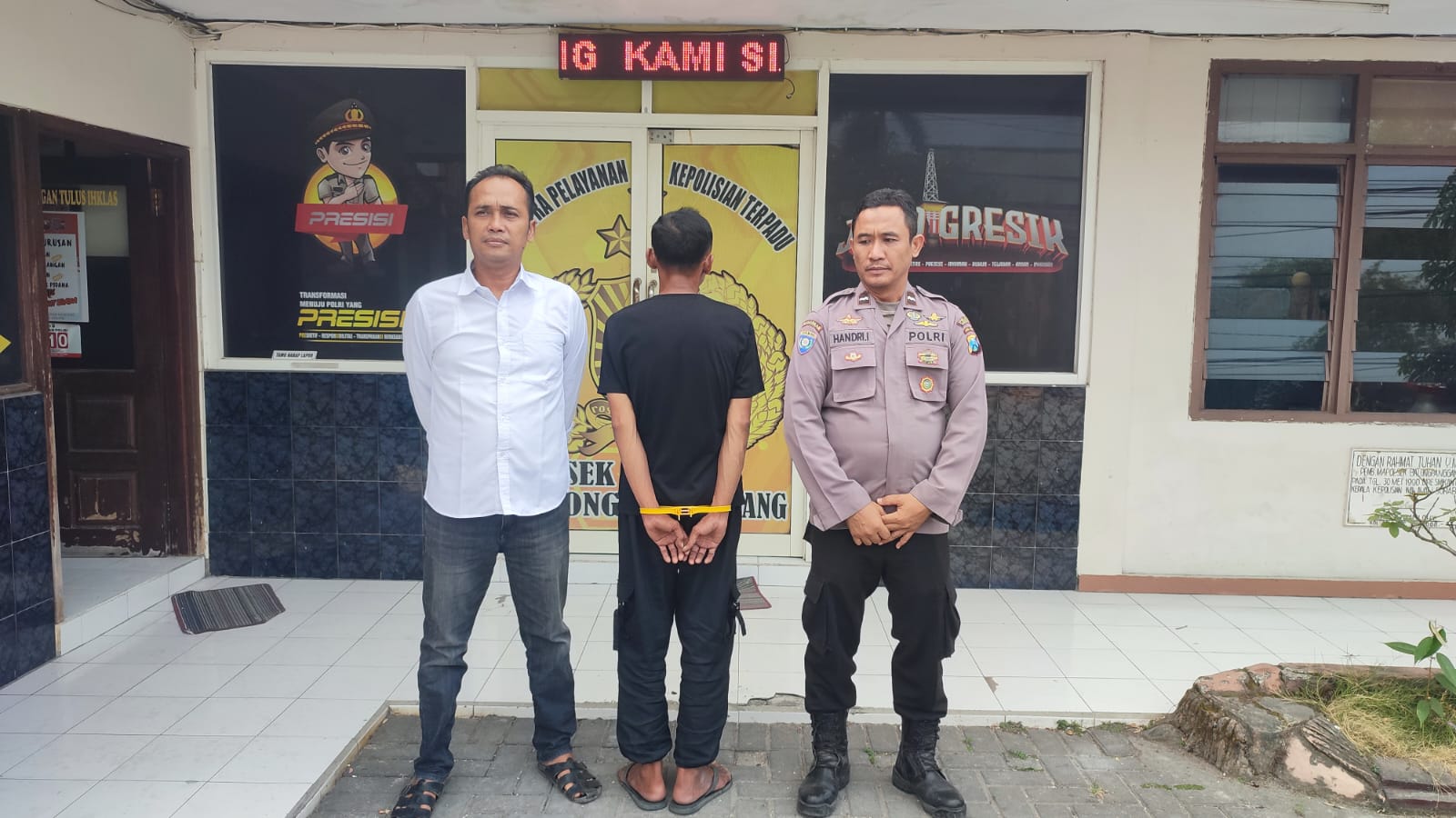 Penjual Buah Kupas Diamankan, Polsek Balongpanggang, Terlacak Mencuri di Masjid Surabaya ﻿