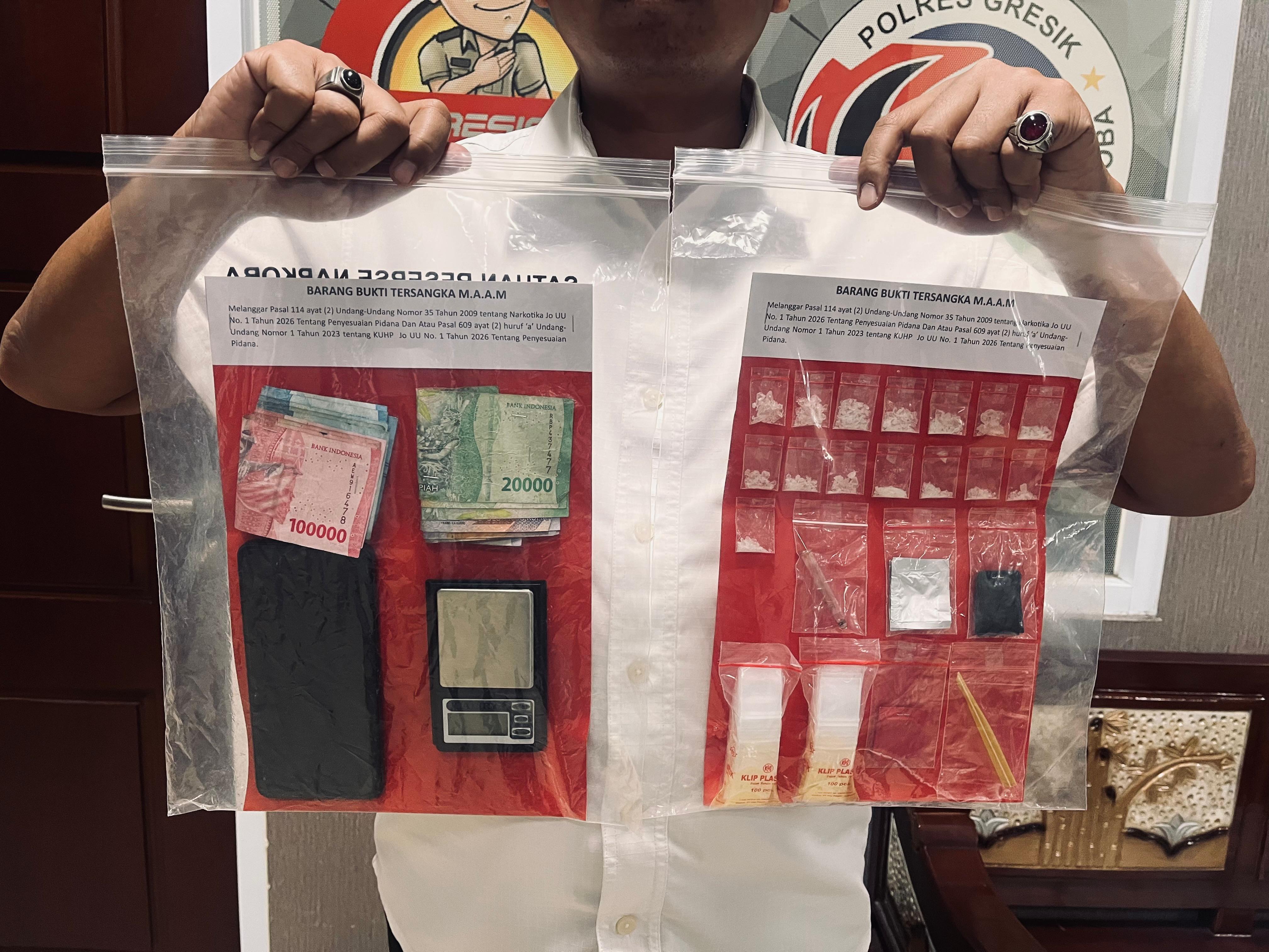 Satresnarkoba Polres Gresik Bongkar Peredaran Sabu Lintas Kota, Amankan Sabu  Seberat 7,356 Gram