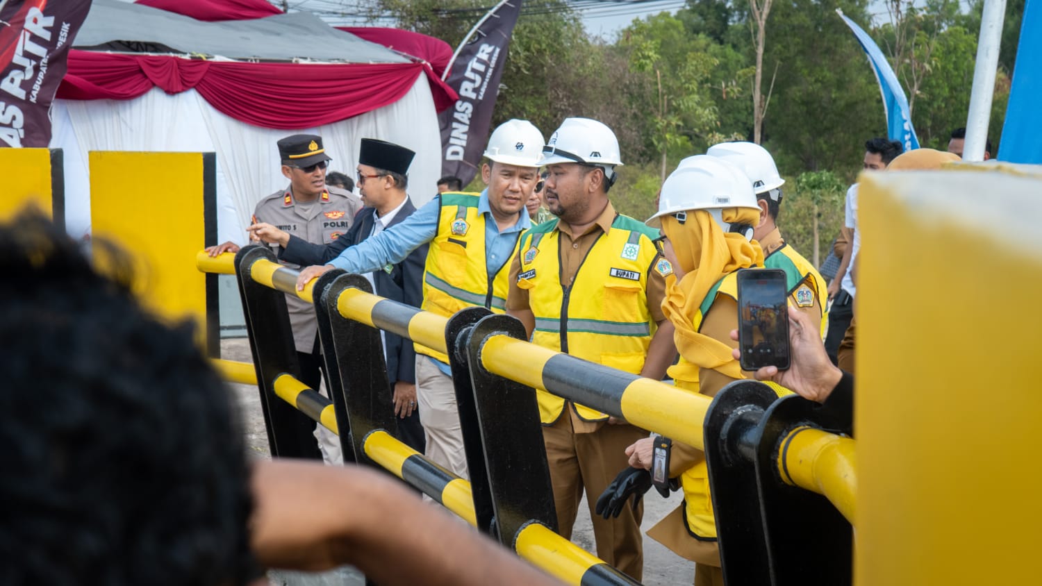 Didukung CSR, Bupati Gresik Resmikan Jembatan Cabean