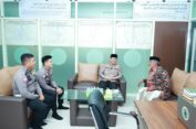 MUI Dukung Polres Gresik Tertibkan Jam Operasional Truk dan Tilang Pelanggar  Lalu Lintas