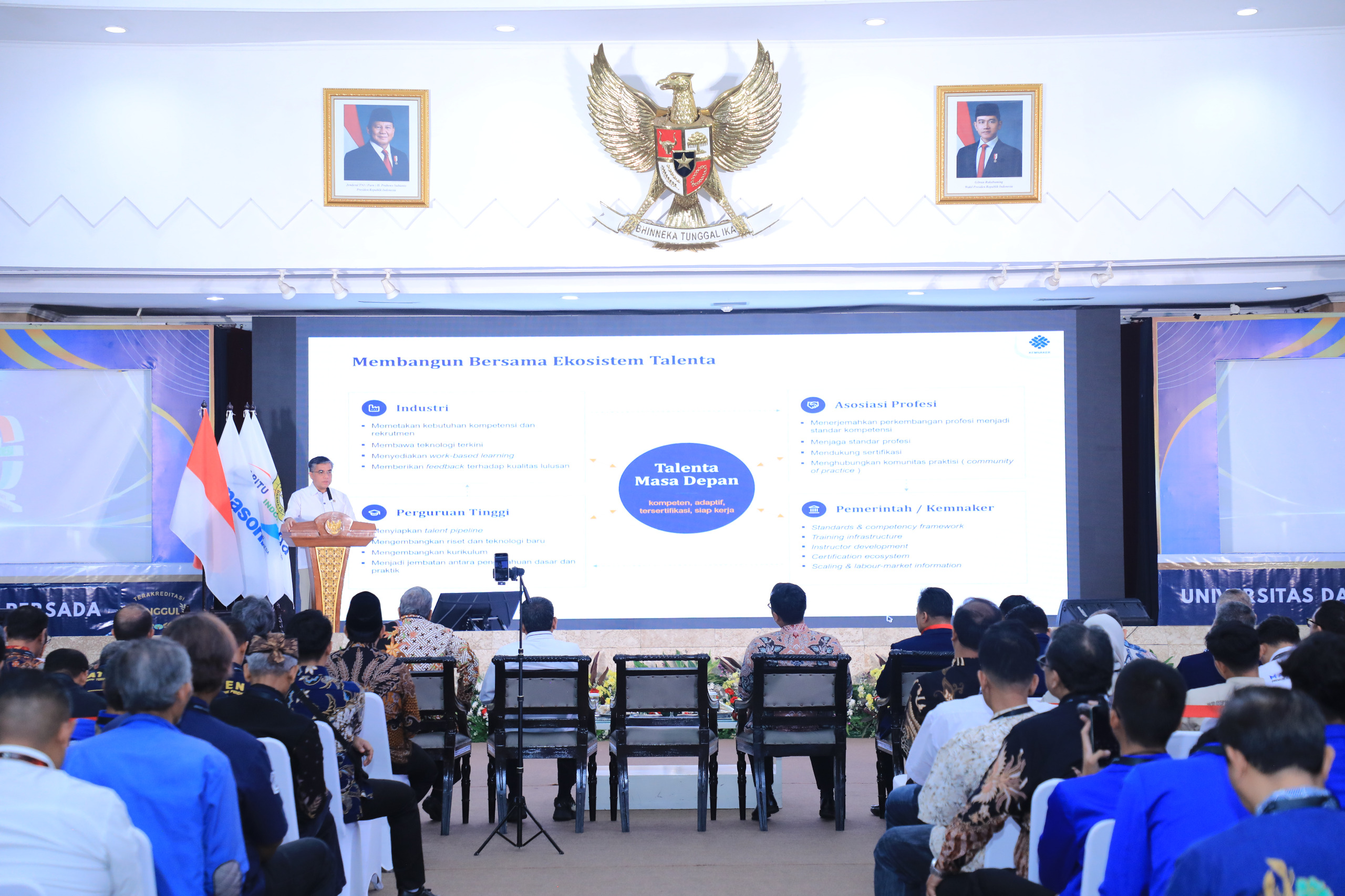 Kemnaker Uji Coba Skema Pelatihan  Hibrid  Terhubung Industri untuk Tekan Kesenjangan Kompetensi ﻿
